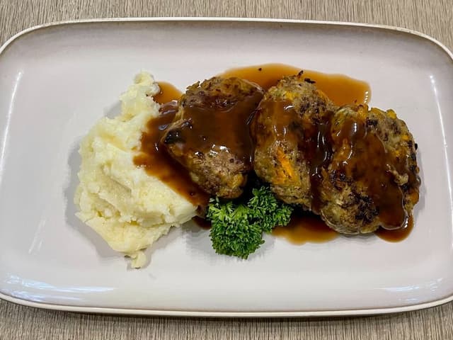 Rissoles with Mash, Gravy and veggies