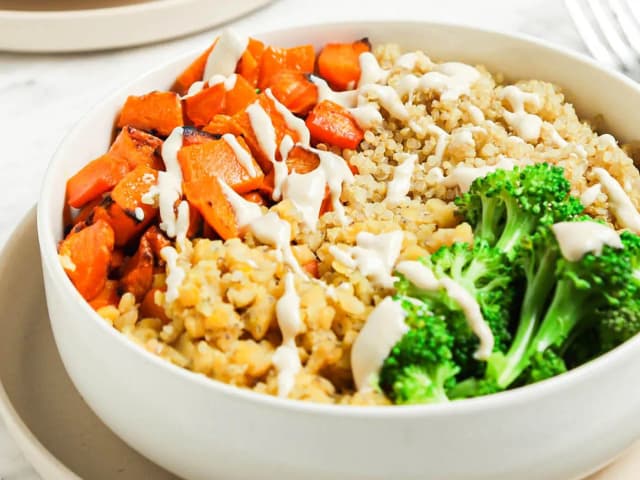 Satay Chicken with Brown Rice & Vegetables