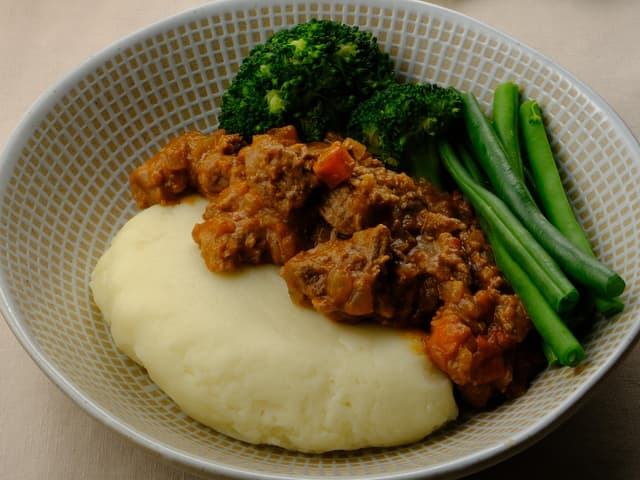 Slow-Cooked Beef in Rich Red Wine