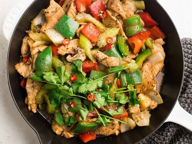 Black Pepper Chicken w White Rice