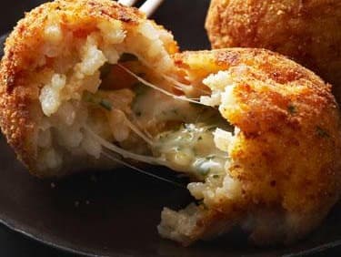 Pumpkin Arancini w Gorgonzola & Roast Veg Salad