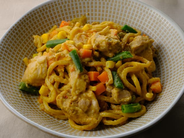 Saucy Satay Chicken Noodles