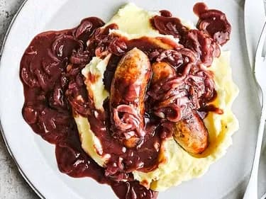 Grass-fed Beef Bangers & Mash w Onion Gravy