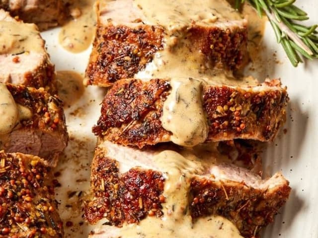 HERB CRUSTED PORK LOIN