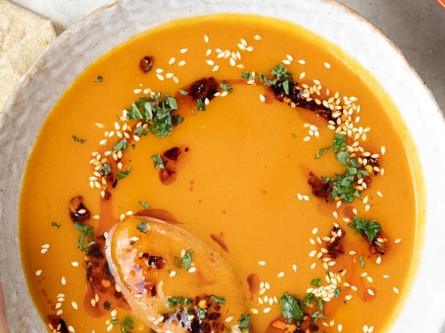 Moroccan Harissa Carrot Soup