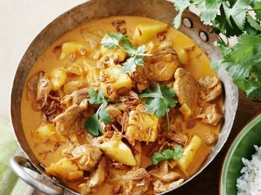 FROZEN Thai Pork Red Curry with Lime Leaf