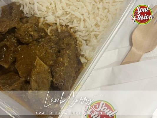 Hot Lamb curry & Rice with veg
