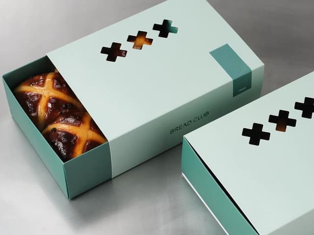 Bread Club Traditional Hot Cross Buns 6 Pack