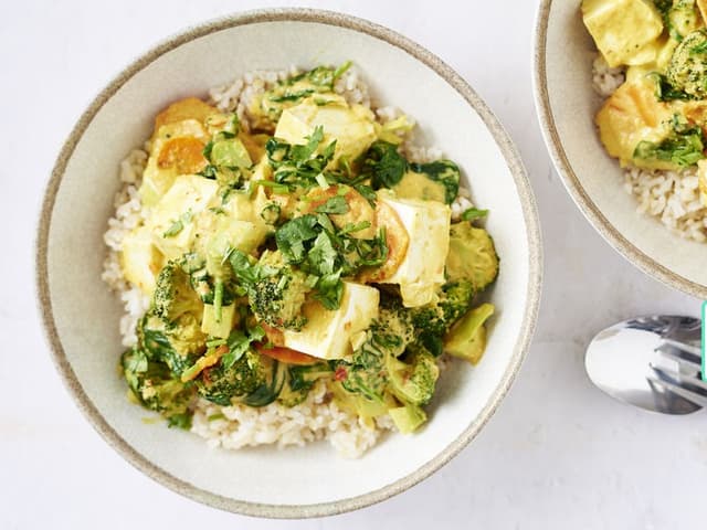 TURMERIC TOFU CURRY