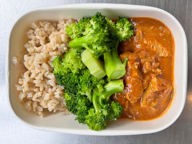 Chicken Korma, Brown Rice and Broccoli