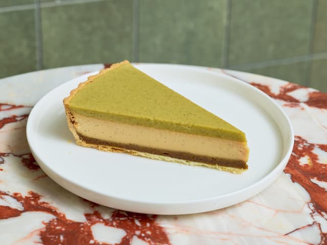 Pistachio & Vanilla Tart (Slice)
