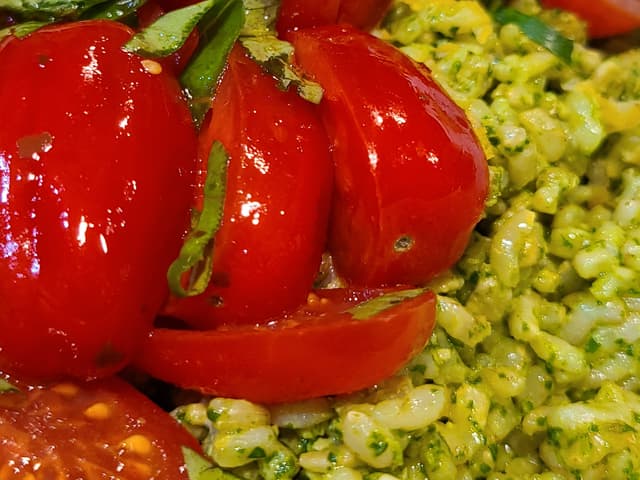 Rocket Pesto Risotto w Fresh Cherry Tomato Salsa