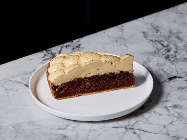 Sticky Date & Earl Grey Tart (Slice)