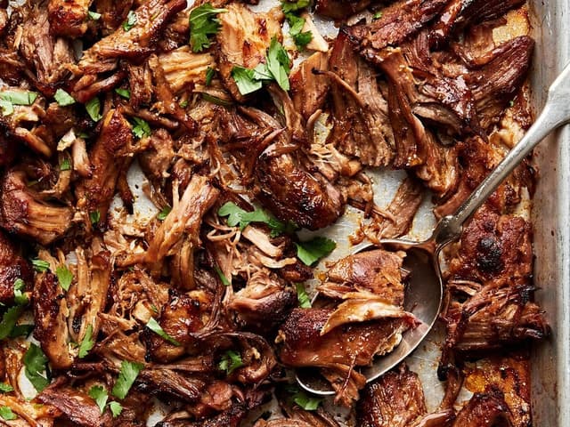 Pulled pork carnitas