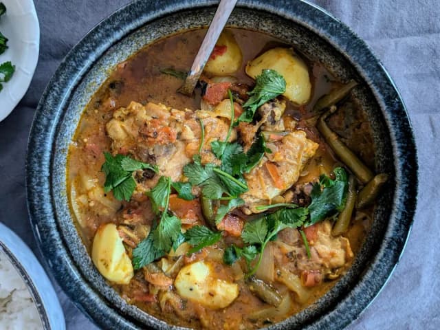 Chicken and Hemp Seed Curry