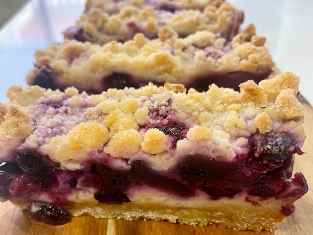 Apple and Blueberry Crumble Slice