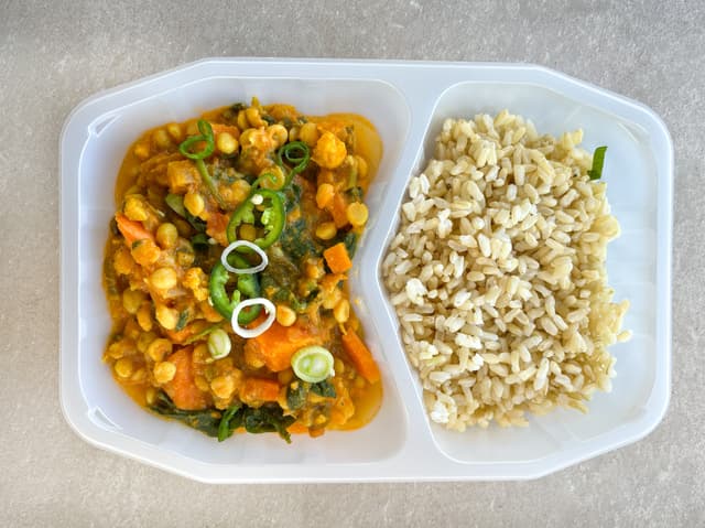 Roasted Vegetable Dahl with Brown Rice (Frozen)