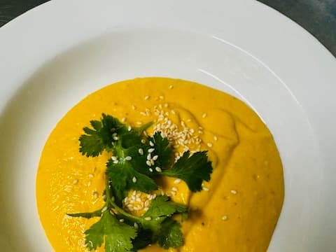 Roasted Carrot & Tahini Soup - LFM/VGN