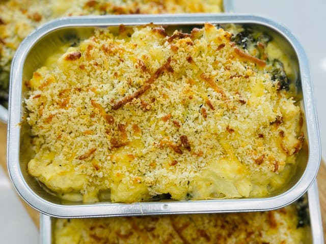 cauliflower and broccoli gratin 600gm