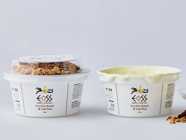 Vanilla Bean Yoghurt With Toasted Muesli