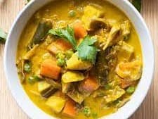 Vietnamese Vegan Curry (Ca Ri Chay) With Coconut Rice