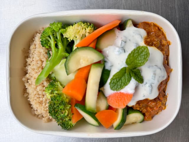 Kasundi Beef with Quinoa & Mint Yoghurt