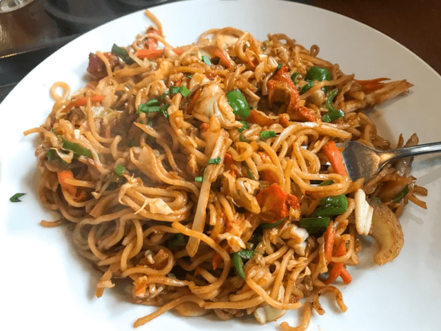 VEGETARIAN Chow Mein