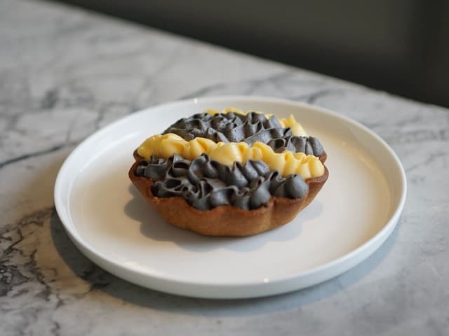 Sesame & Mandarin (Piece)