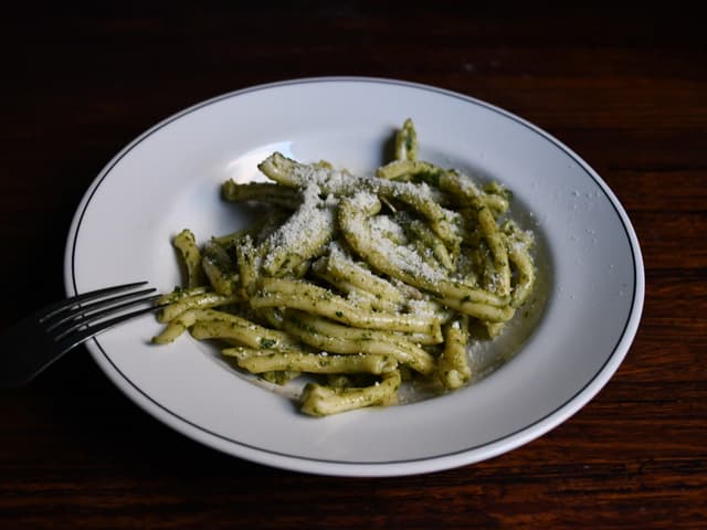 CASARECCE PESTO ALLA GENOVESE