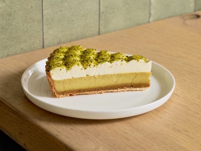 Pistachio & Orange (Slice)