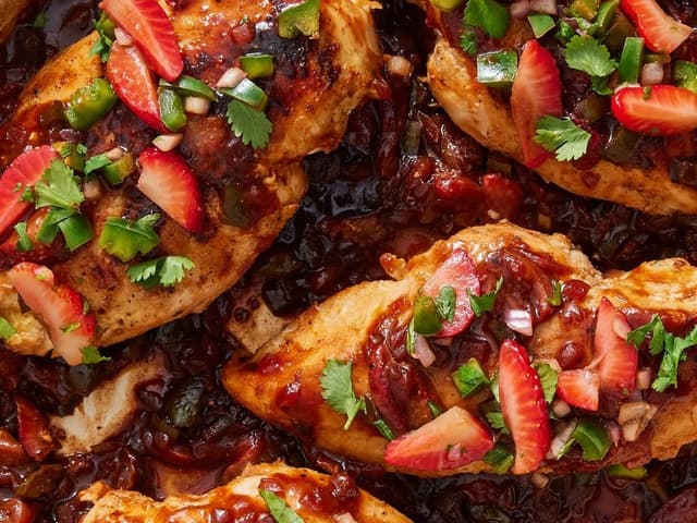 STRAWBERRY + SUMAC CHICKEN BREAST