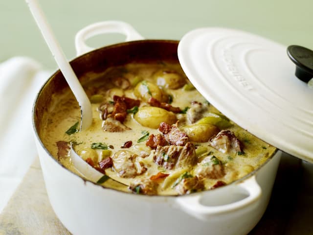 Pork & Apple Casserole w/ baked baby potates & broccoli