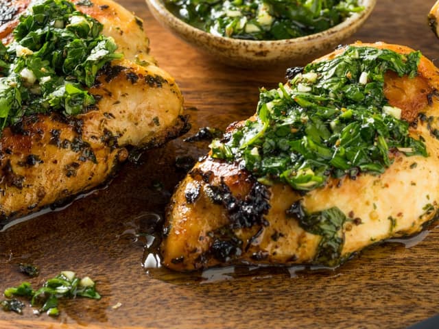 Pesto Chicken with Roasted Pumpkin & Peas