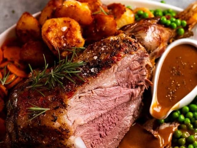 SUNDAY ROAST BEEF