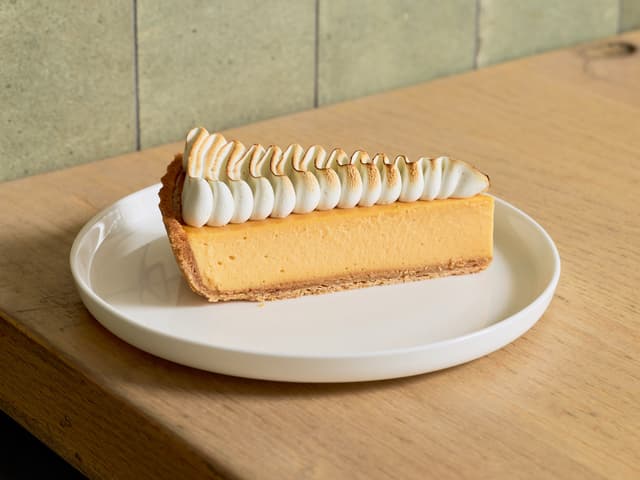 Apricot & Lemon Thyme Meringue (Slice)