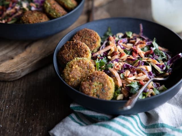 FALAFEL SALAD