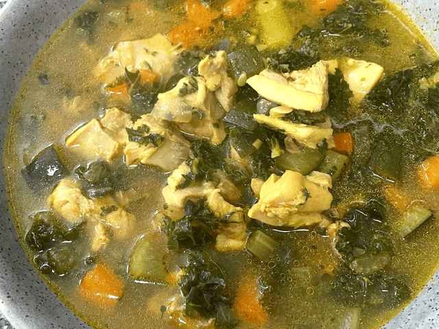 Anti-inflammatory Chicken & Turmeric Soup