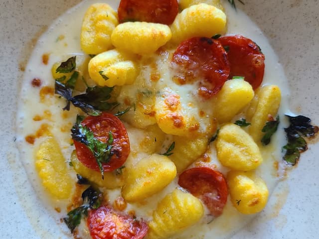 Crispy Gnocchi w Burst Cherry Tomatoes & Grilled Mozzarella (gf)