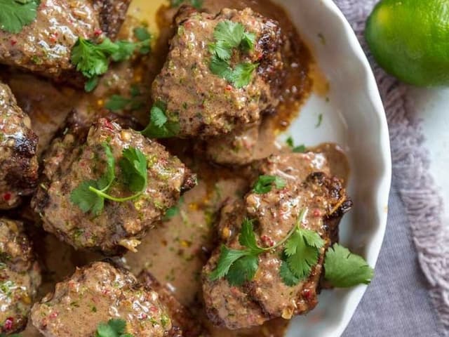 MALAYSIAN RENDANG COCONUT BEEF RIBS