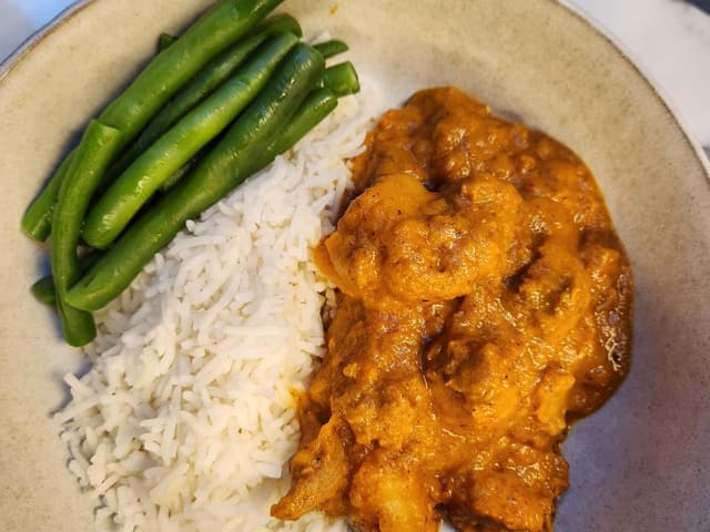 Butter Chicken with Rice & beans