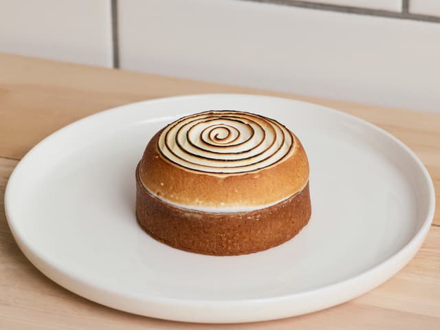 Lemon Meringue Mini Tart