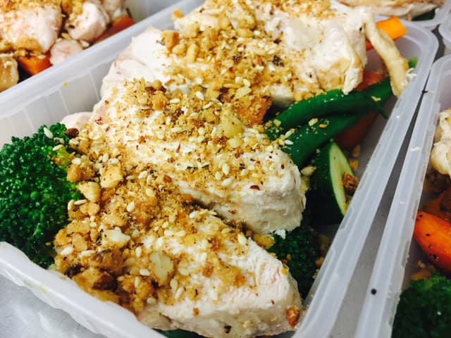 Dukkha Chicken Complete Meal Regular