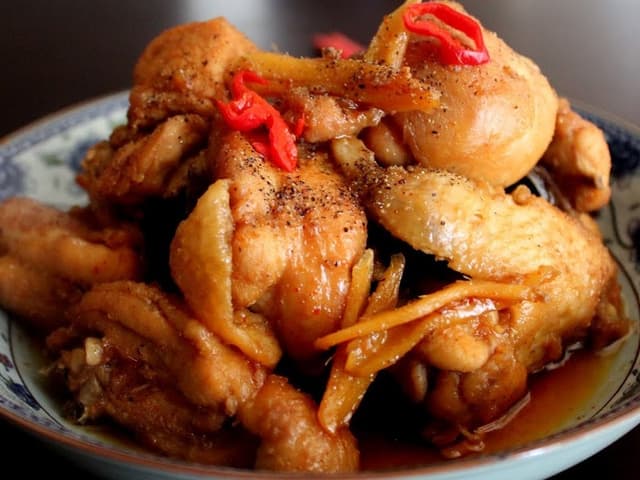 Braised Ginger Chicken w Brown Rice & Green Vegetable (Ga Kho Gung)