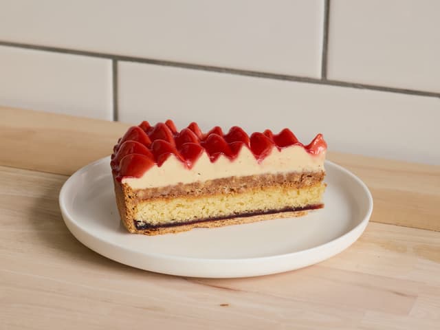 Earl Grey, Strawberry and Almond Tart (Slice)