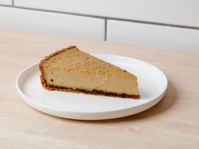 Eggnog and Fruit Mince Tart (Slice)