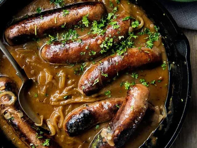 Sausages with Mashed Potato & Vegetables with Gravy