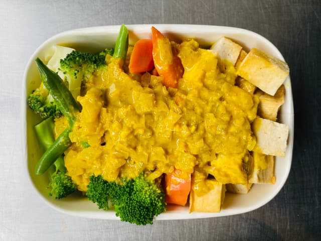 Yellow Tofu and Vegetable Curry
