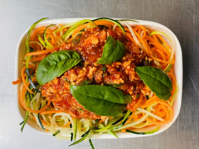 Vegetable Spaghetti with Chicken Bolognese