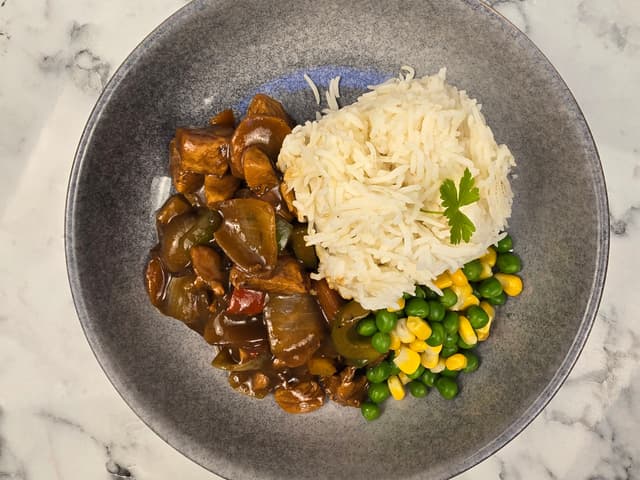 Beef Rendang with Rice & Beans