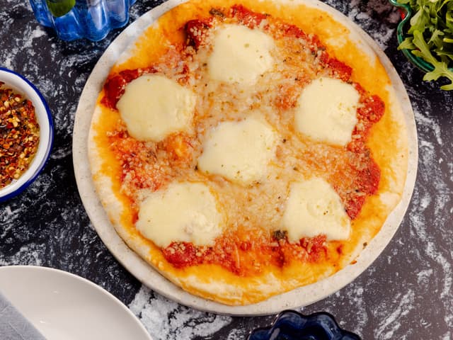 Tomato, Bocconcini & Parmesan Pizza